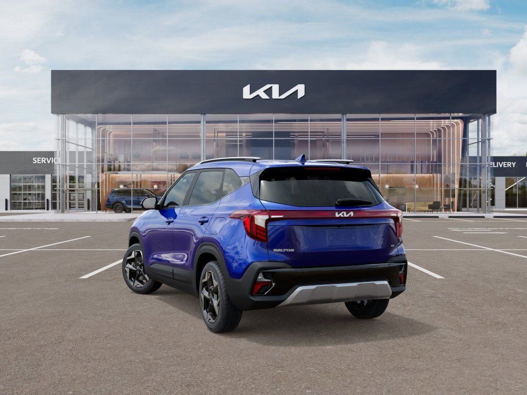 2026 Kia Seltos S photo 4
