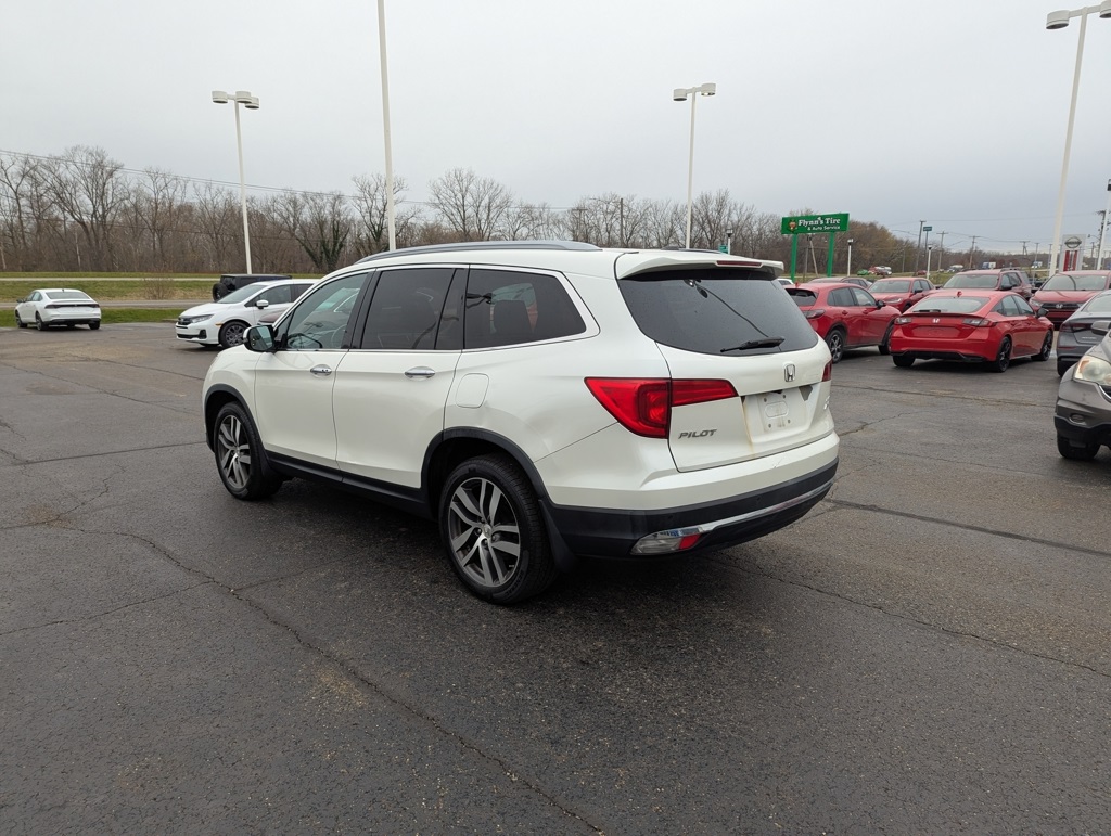 2016 Honda Pilot Elite photo 4
