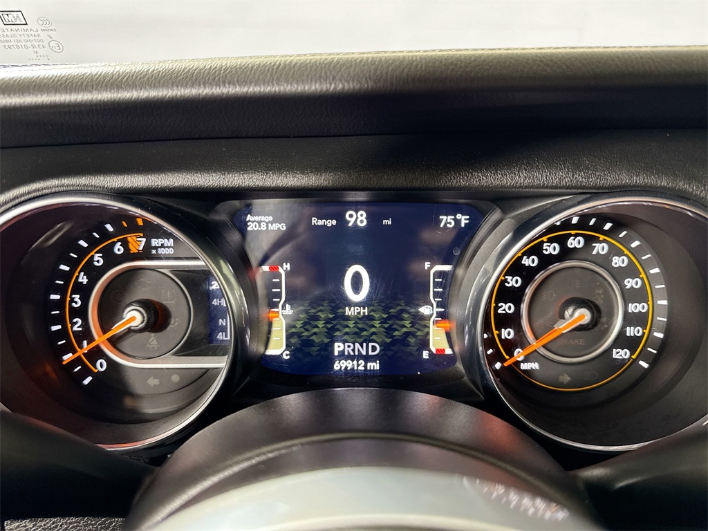 2019 Jeep Wrangler Unlimited Sahara photo 24