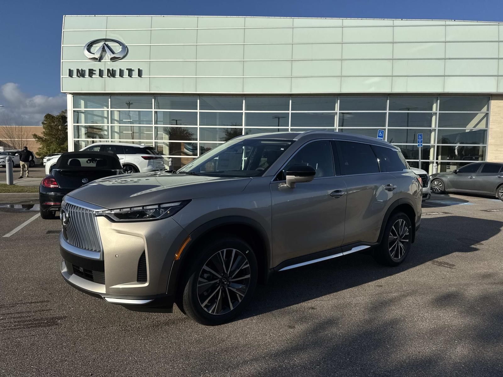 2026 INFINITI QX60 LUXE's photo