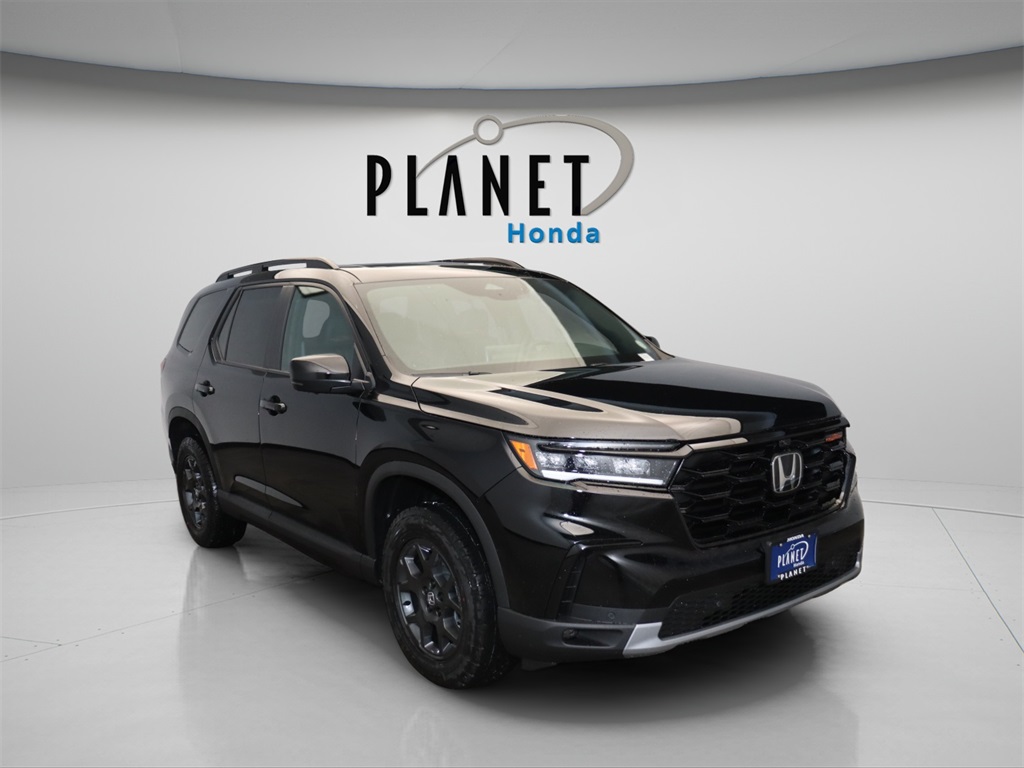 2025 Honda Pilot TrailSport's photo
