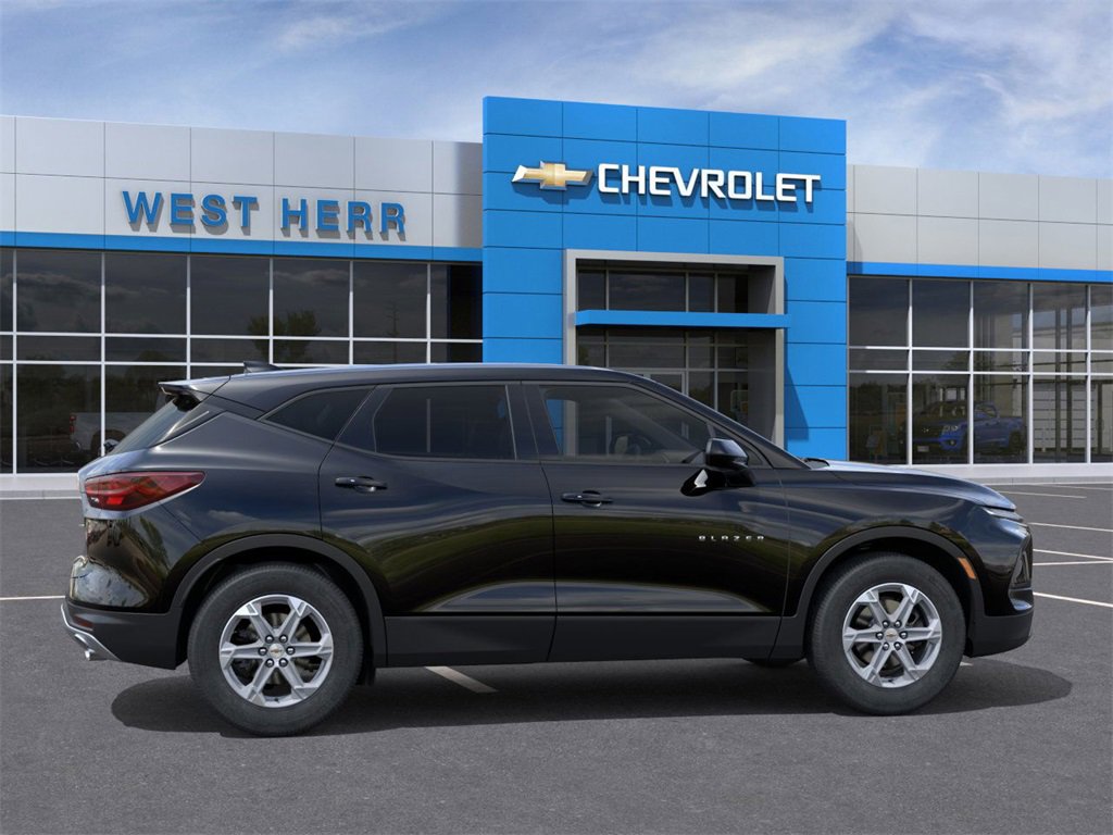 2025 Chevrolet Blazer 2LT photo 4