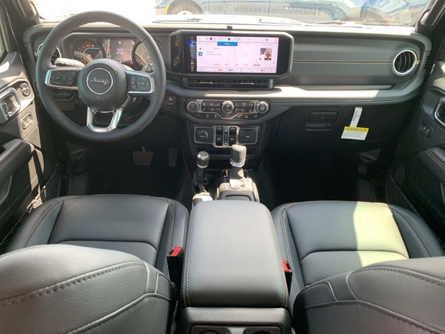 2025 Jeep Wrangler Sahara photo 23