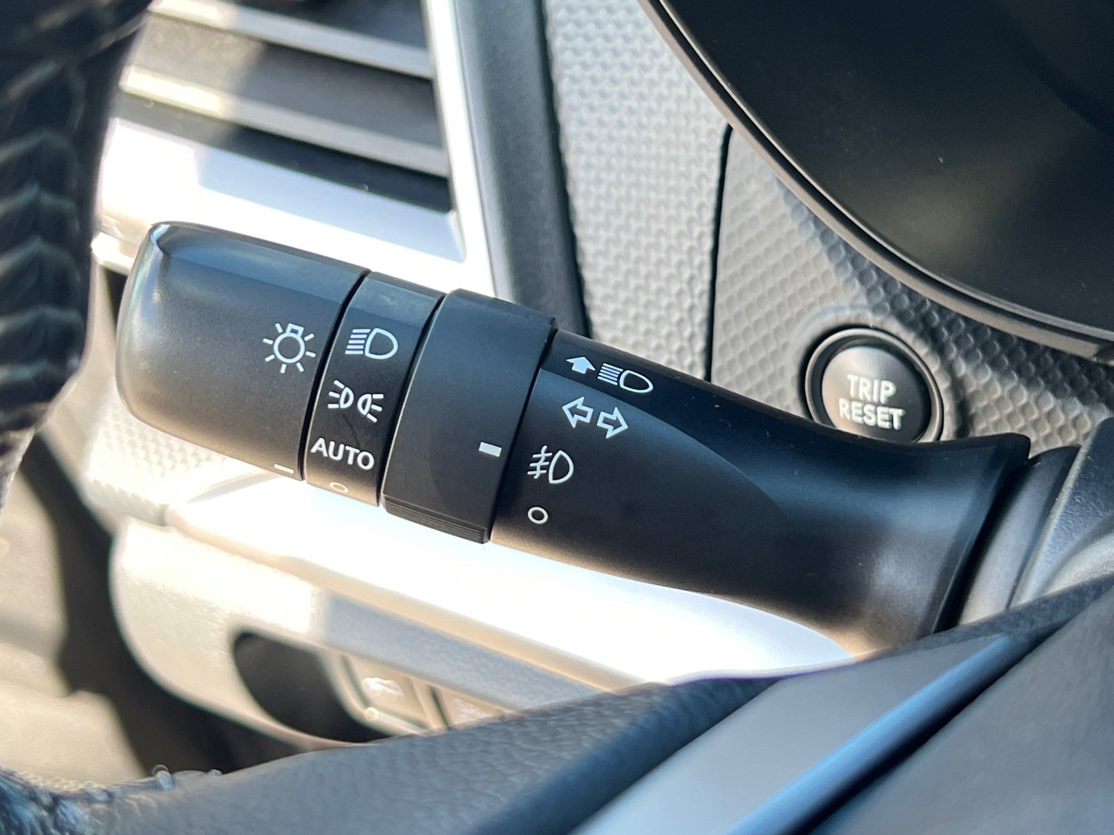 2021 Subaru Forester Premium photo 34