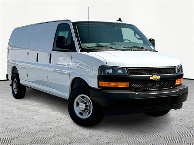 2025 Chevrolet Express Cargo Work Van's photo