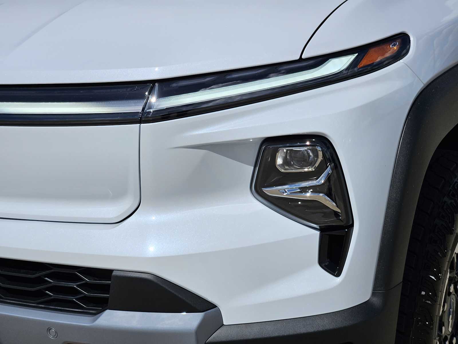 2026 Chevrolet Silverado photo 7