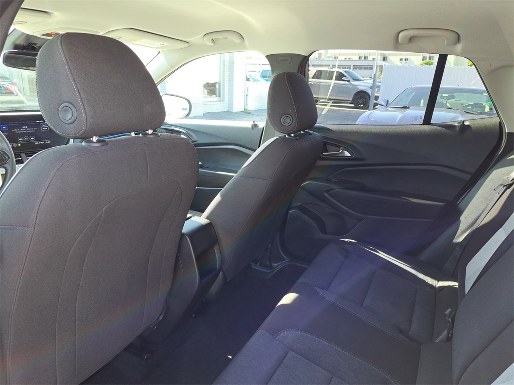 2024 Chevrolet Trax LS photo 4