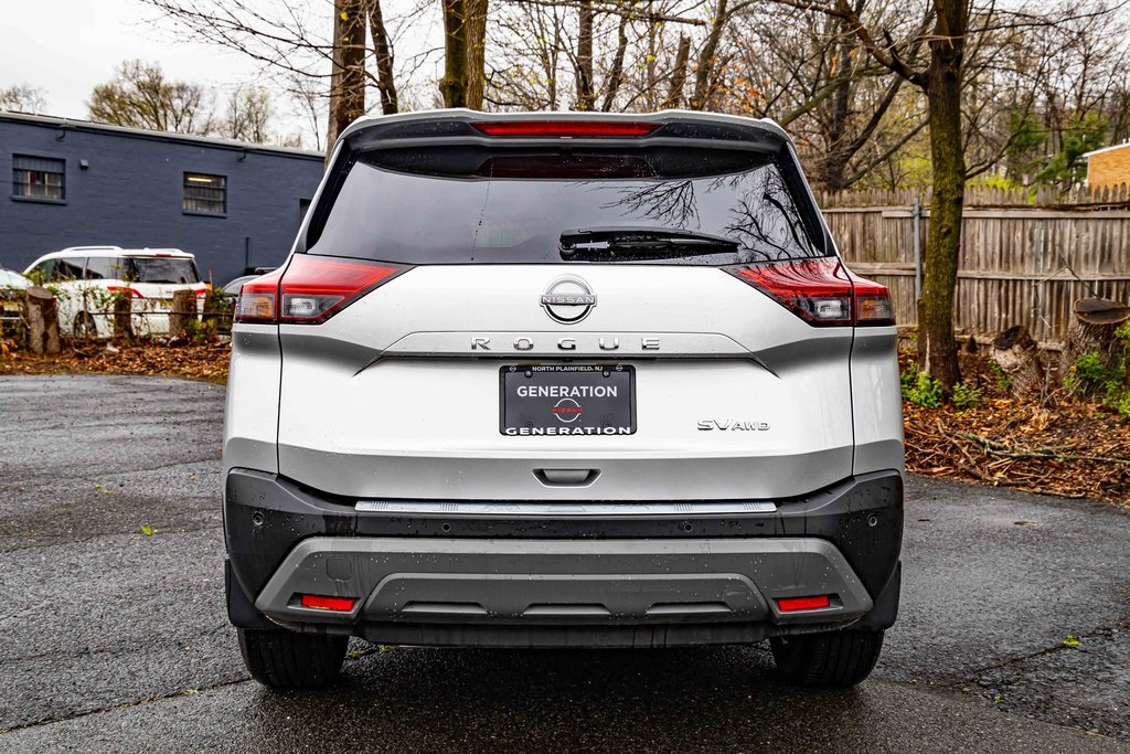 2023 Nissan Rogue SV photo 5