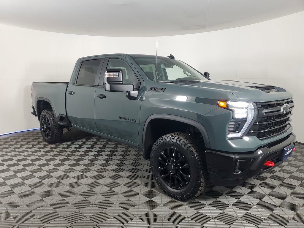 2026 Chevrolet Silverado LT photo 2