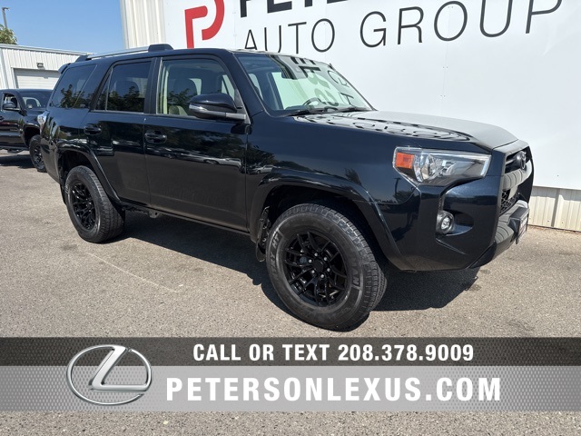 2022 Toyota 4Runner SR5 Premium photo 2