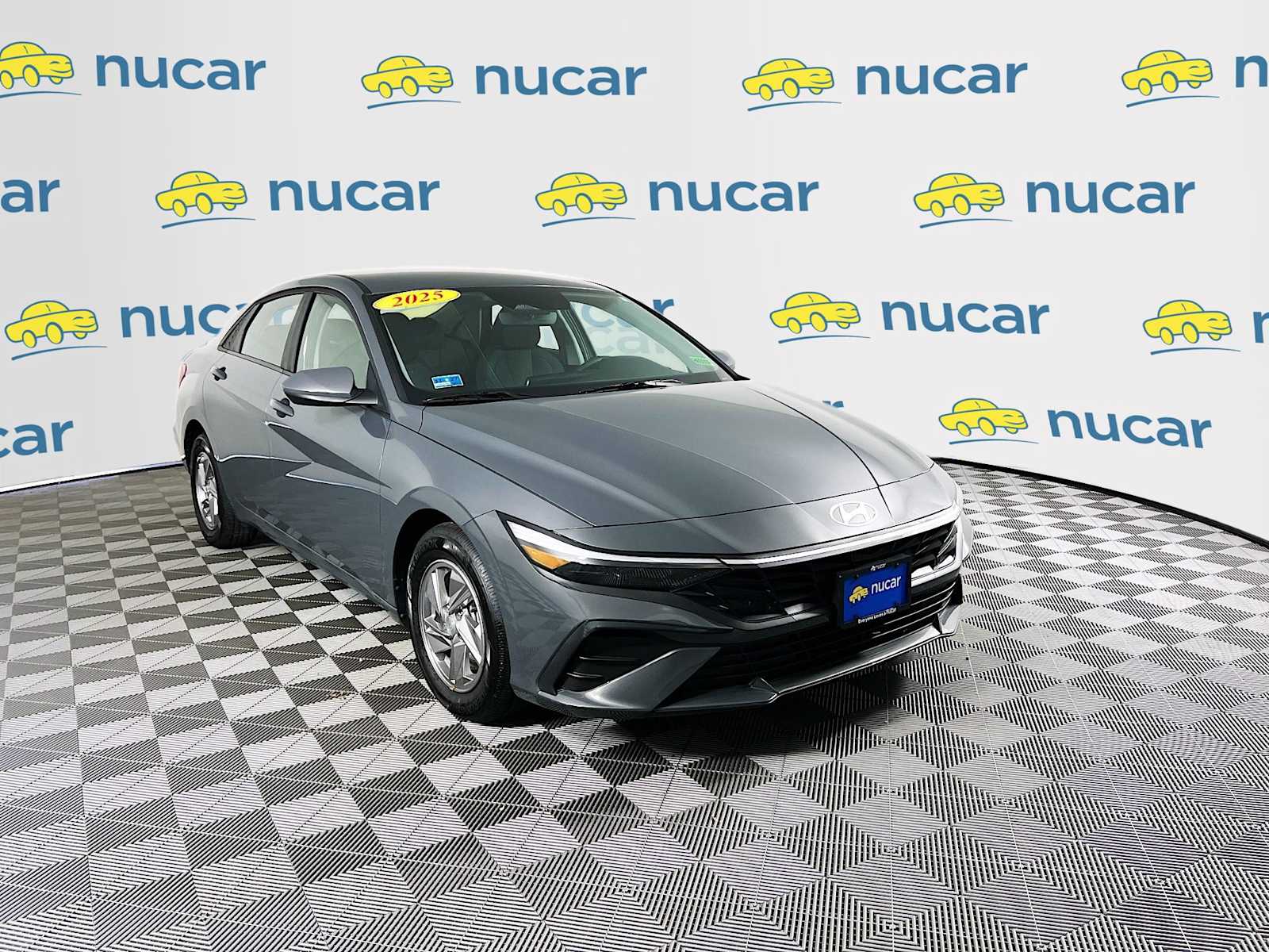 2025 Hyundai Elantra SE's photo