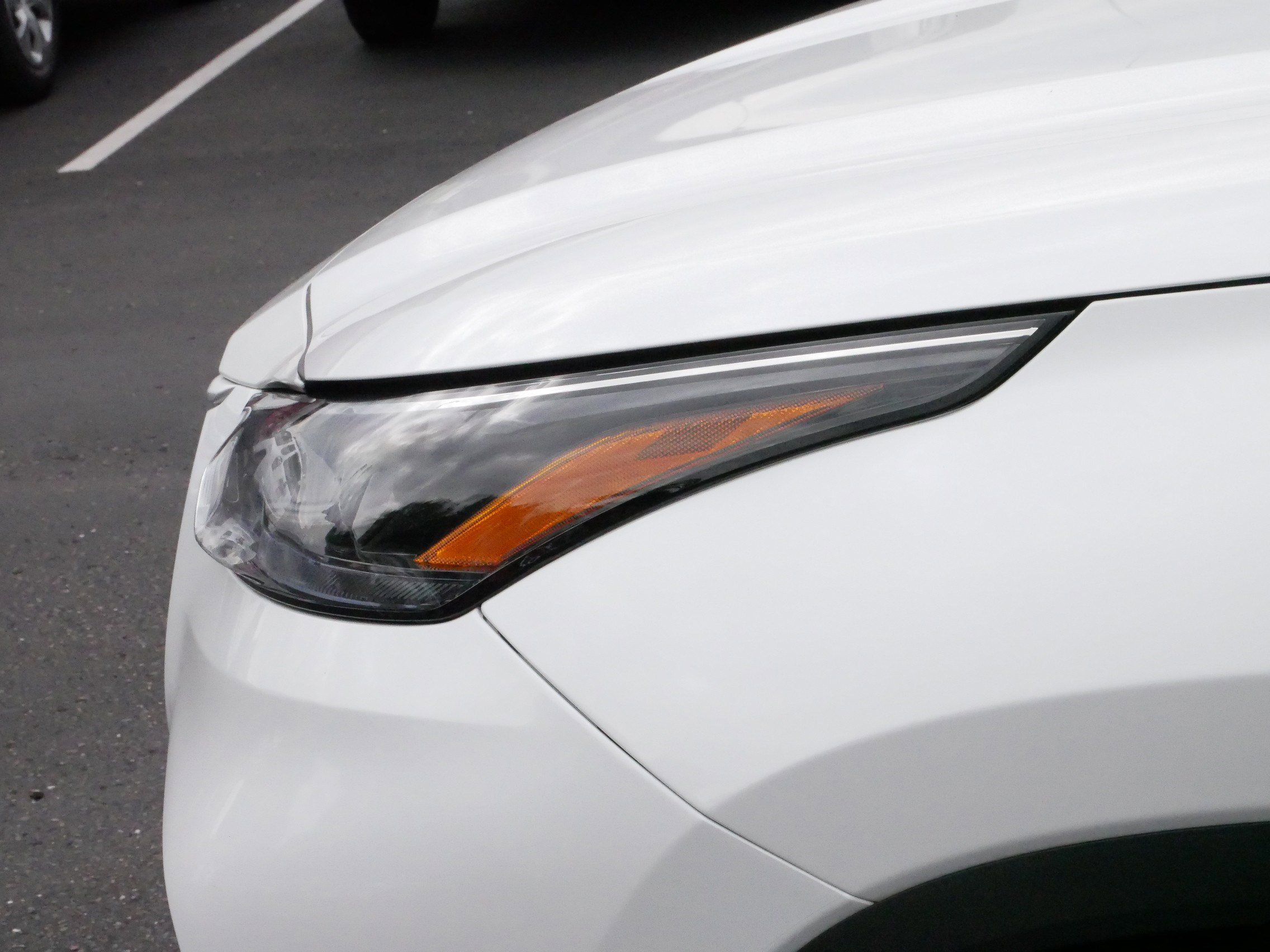 2024 Toyota Highlander XLE photo 13