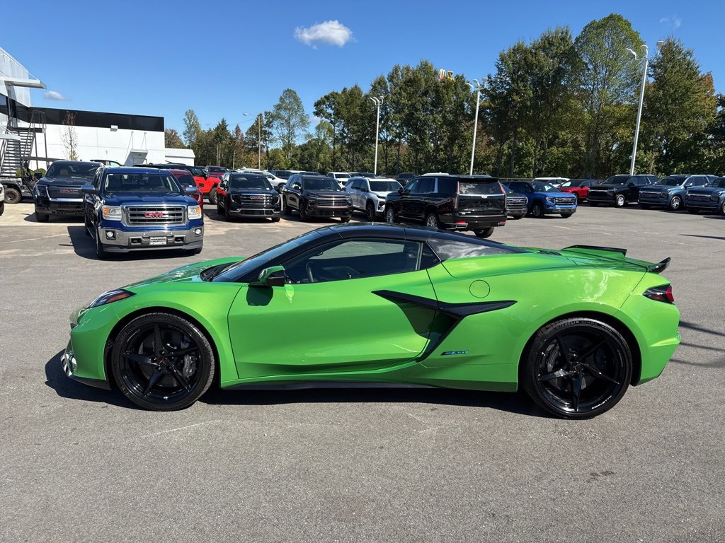 2026 Chevrolet Corvette E-Ray 3LZ photo 2