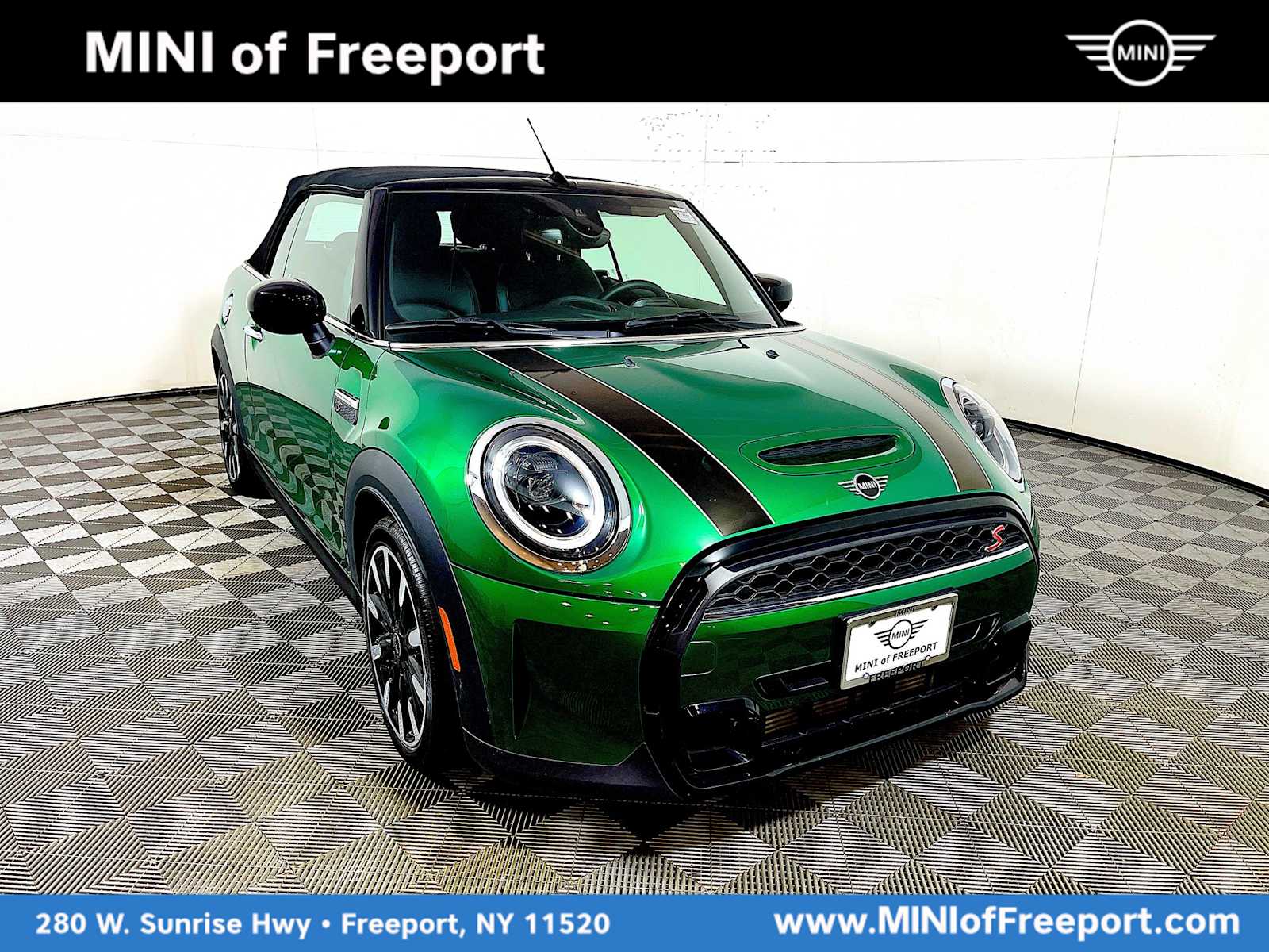 2023 MINI Convertible S's photo