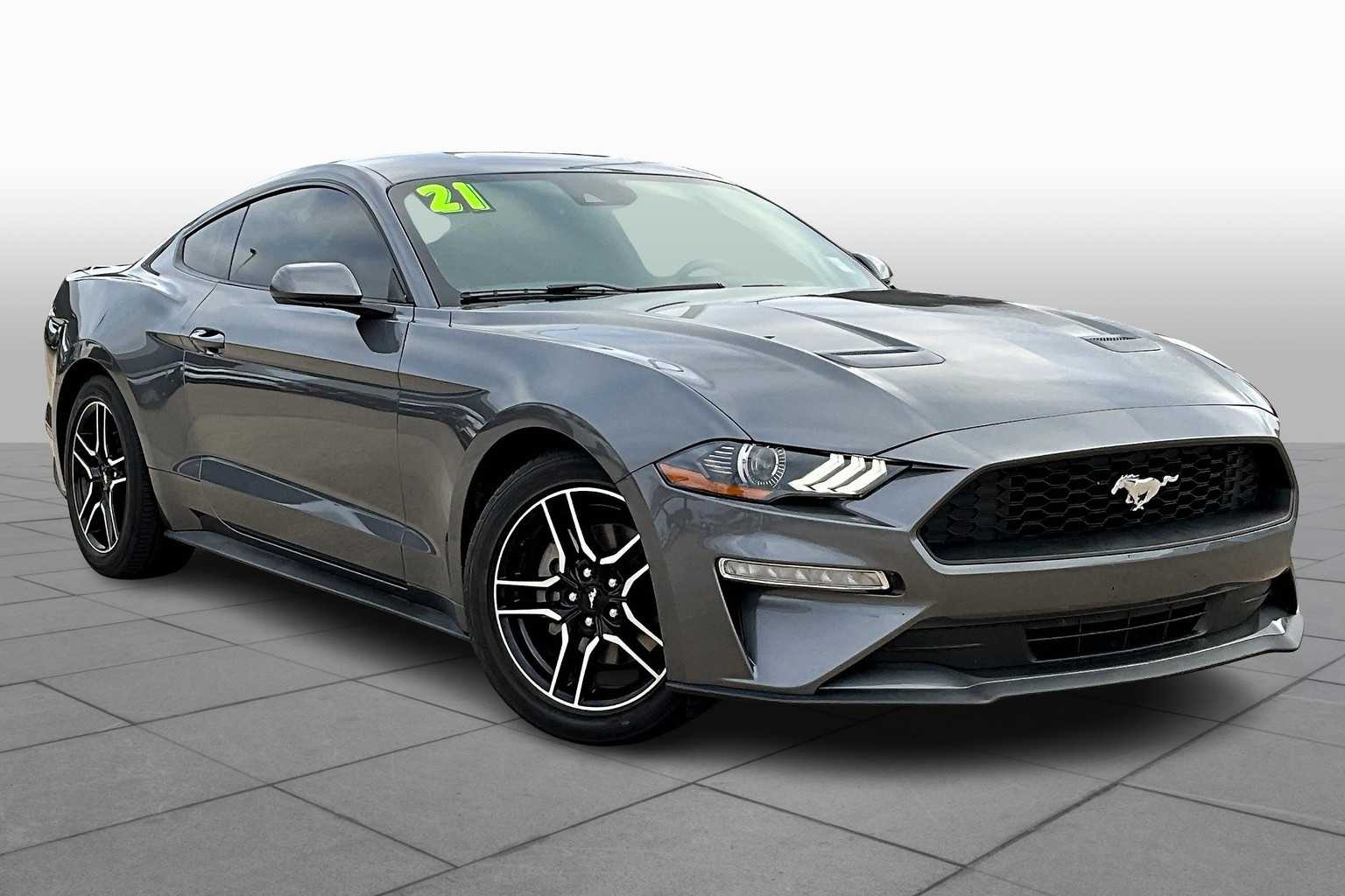 2021 Ford Mustang EcoBoost photo 3