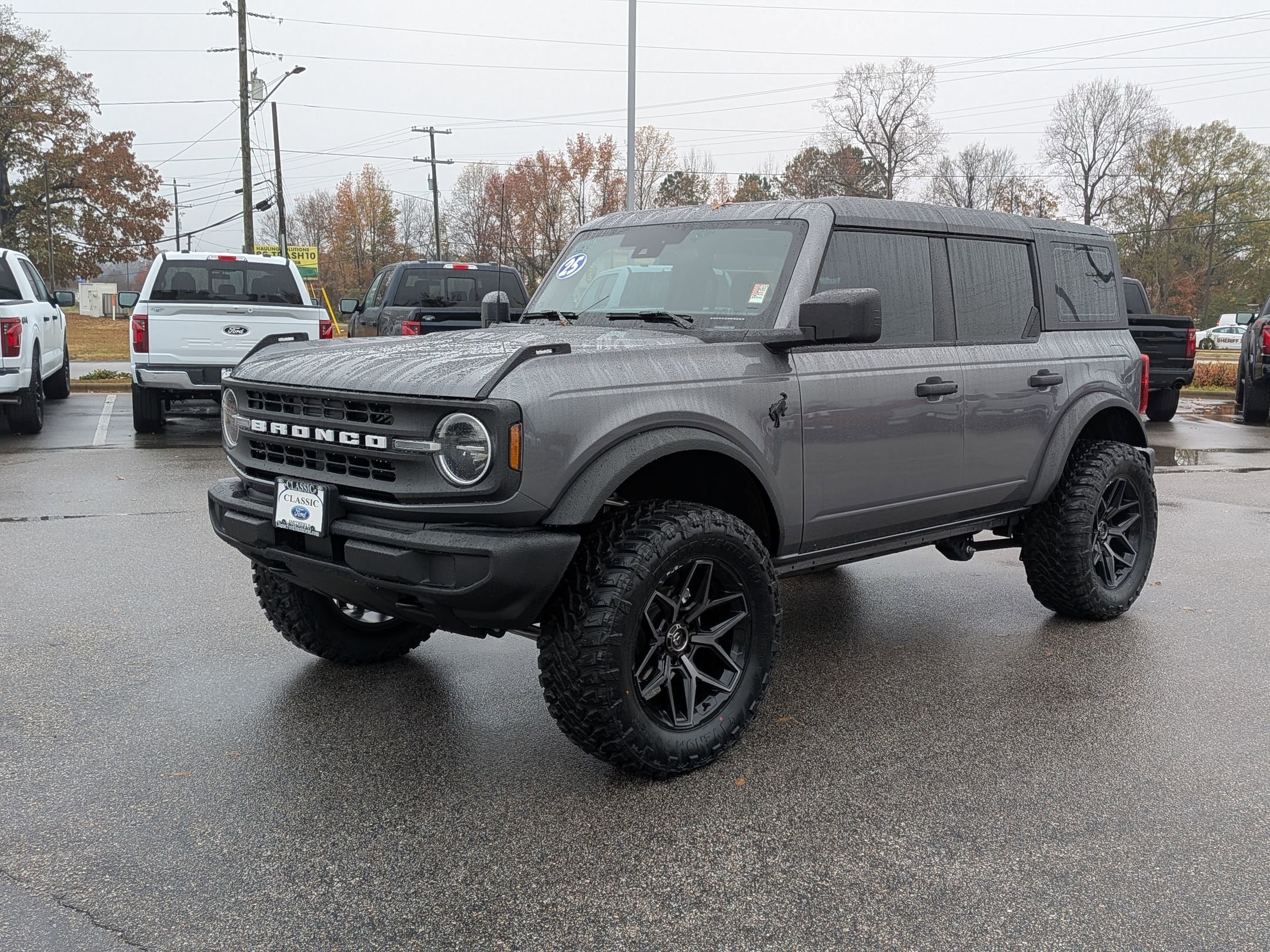 2025 Ford Bronco 4-Door Base's photo