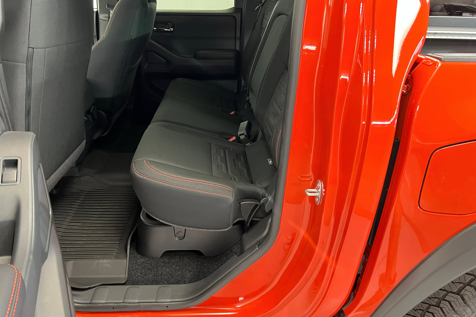 2025 Nissan Frontier PRO-4X photo 21
