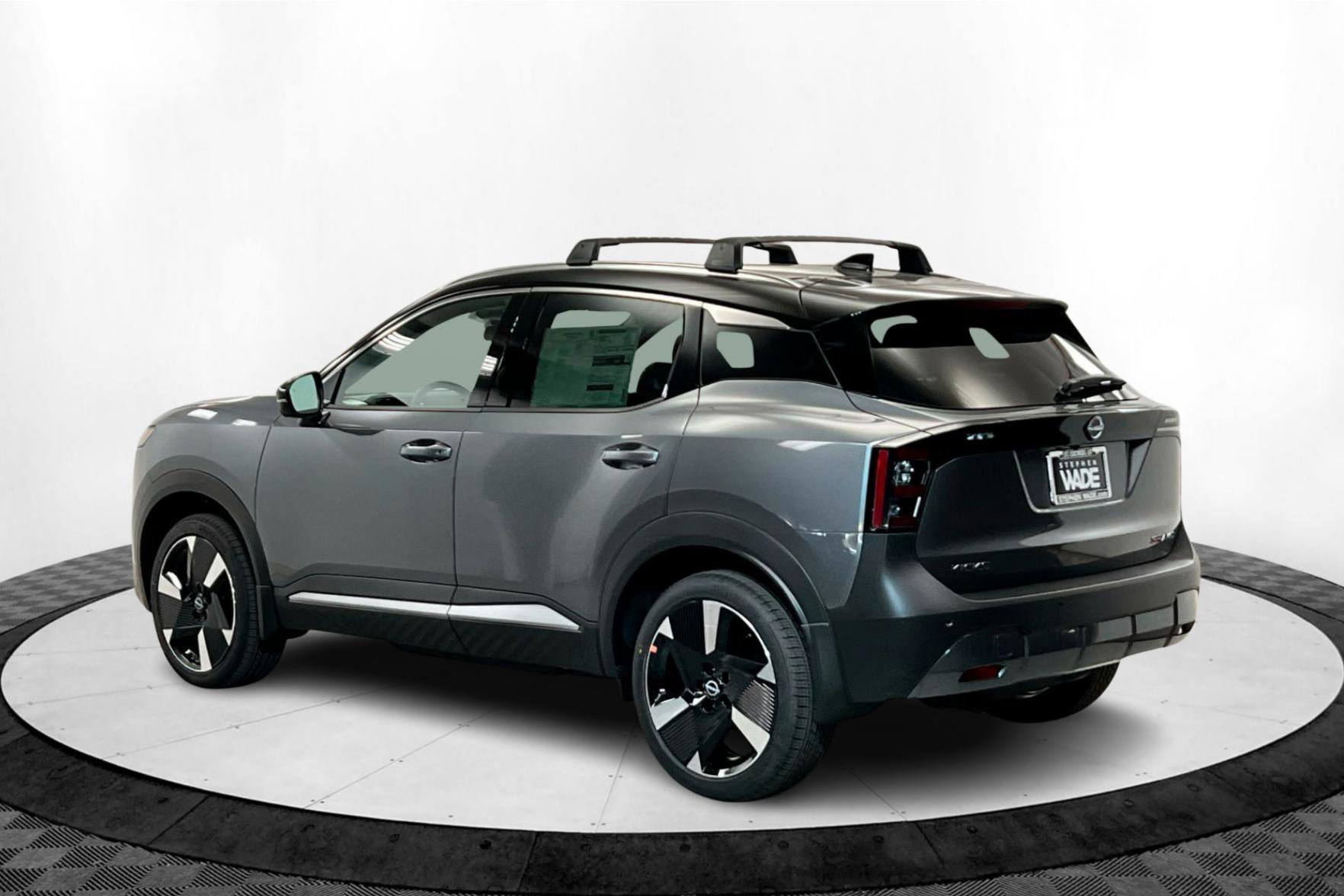 2025 Nissan Kicks SR photo 3