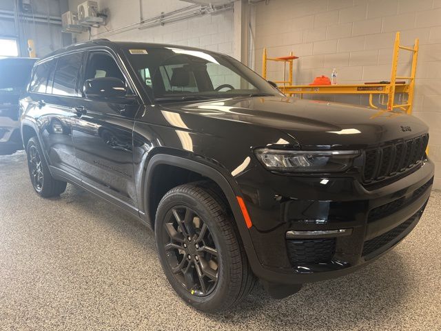 2025 Jeep Grand Cherokee L Limited's photo