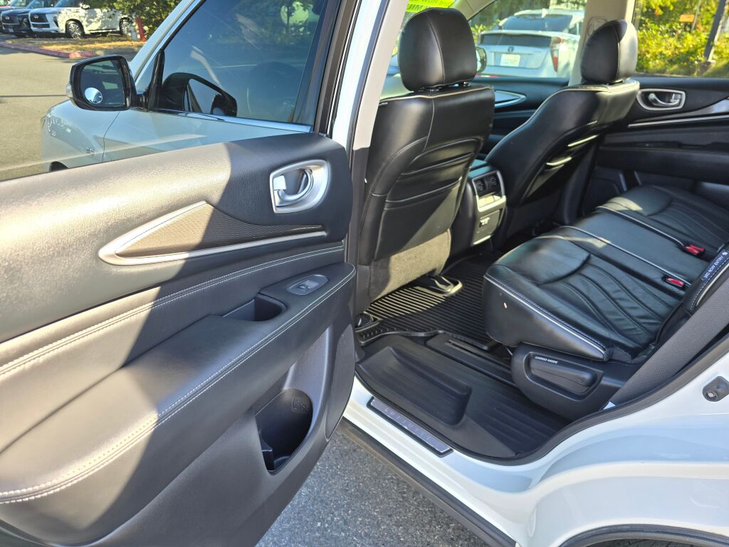 2020 Infiniti QX60 Luxe photo 13
