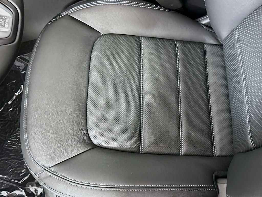 2025 Mazda CX-5 2.5 S Preferred photo 18