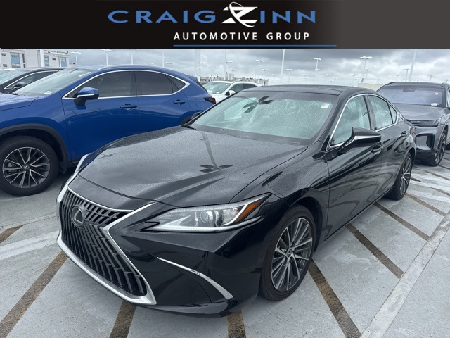 2022 Lexus ES 350's photo