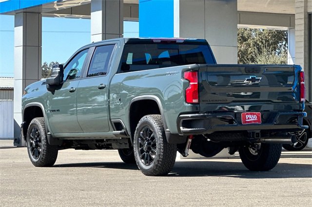 2025 Chevrolet Silverado 2500HD LT photo 6