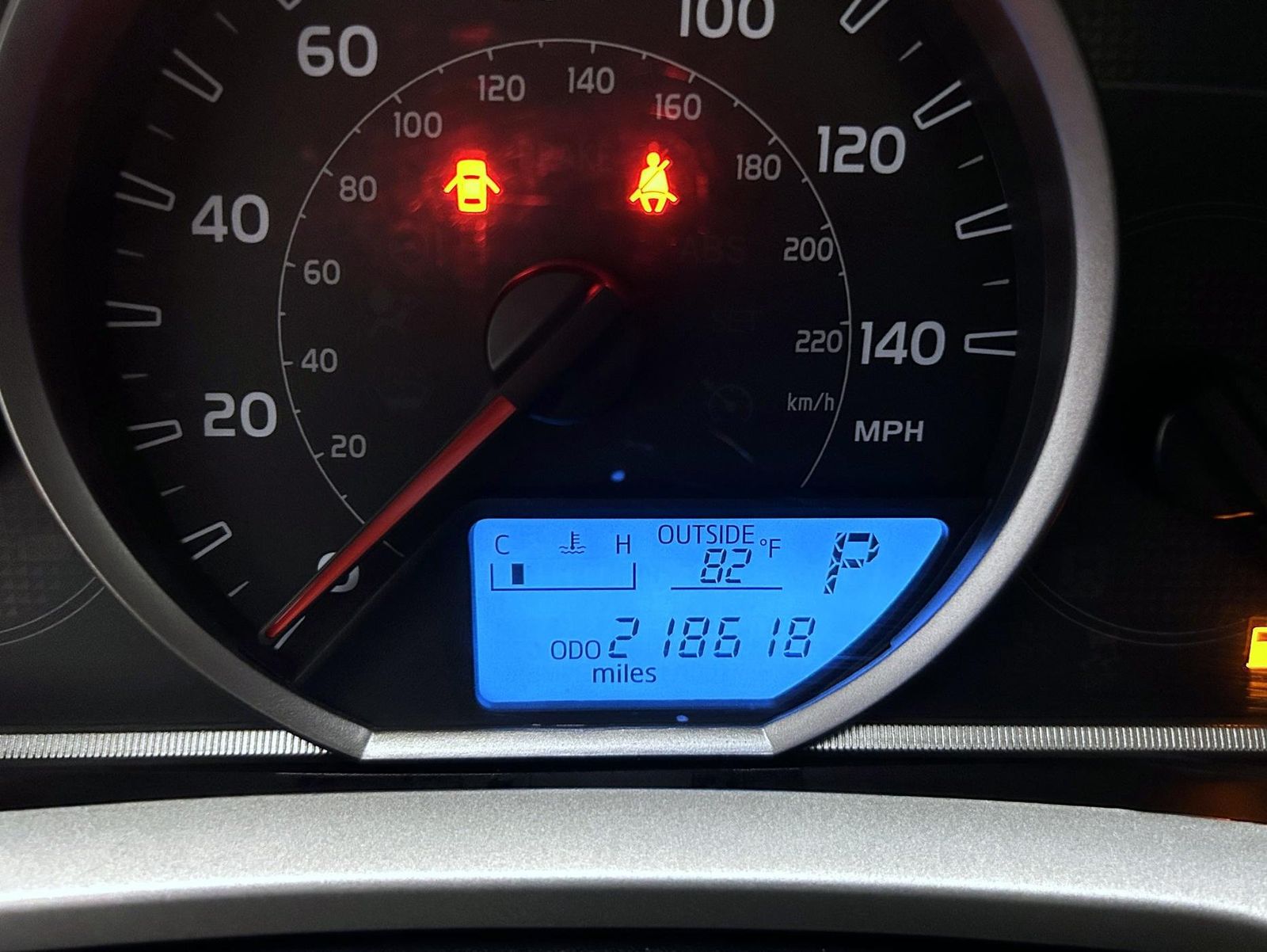 2015 Toyota RAV4 XLE photo 14