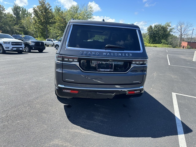 2022 Jeep Grand Wagoneer I photo 5