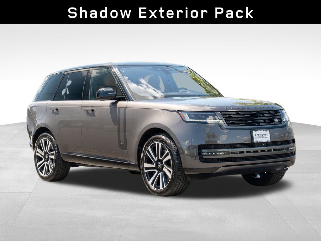 2023 Land Rover Range Rover SE photo 3