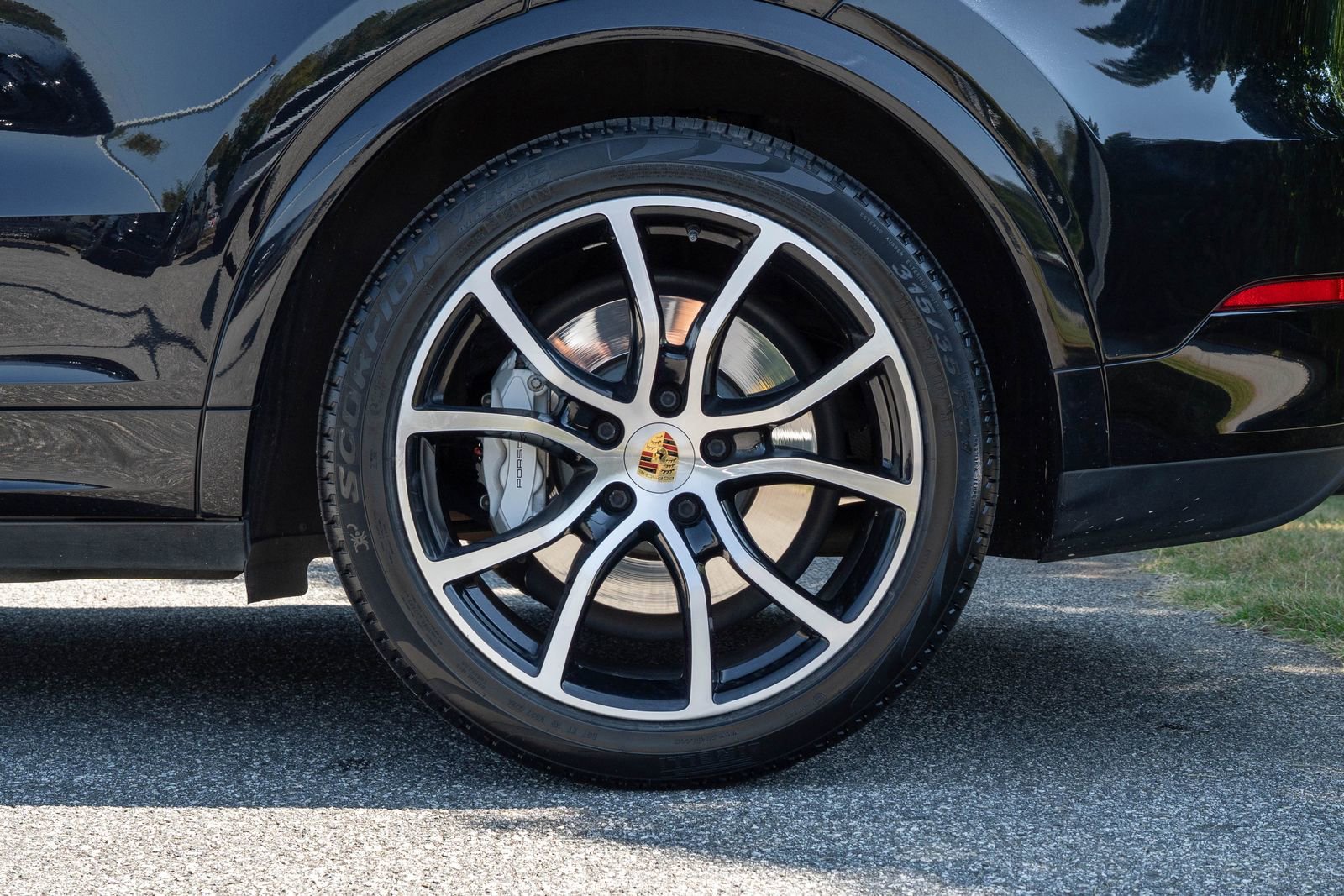 2020 Porsche Cayenne Turbo photo 12
