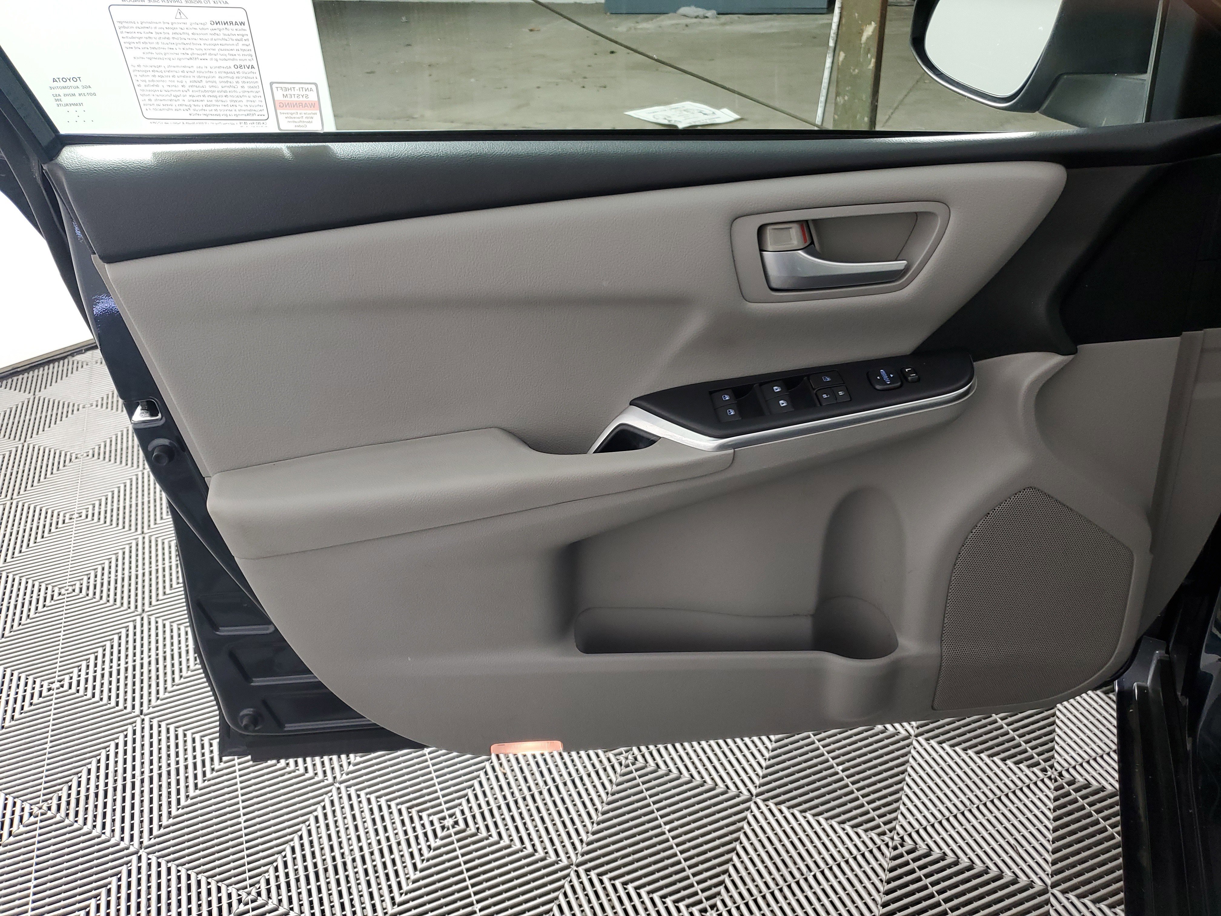 Used 2017 Parisian Night Pearl Toyota SE image 25