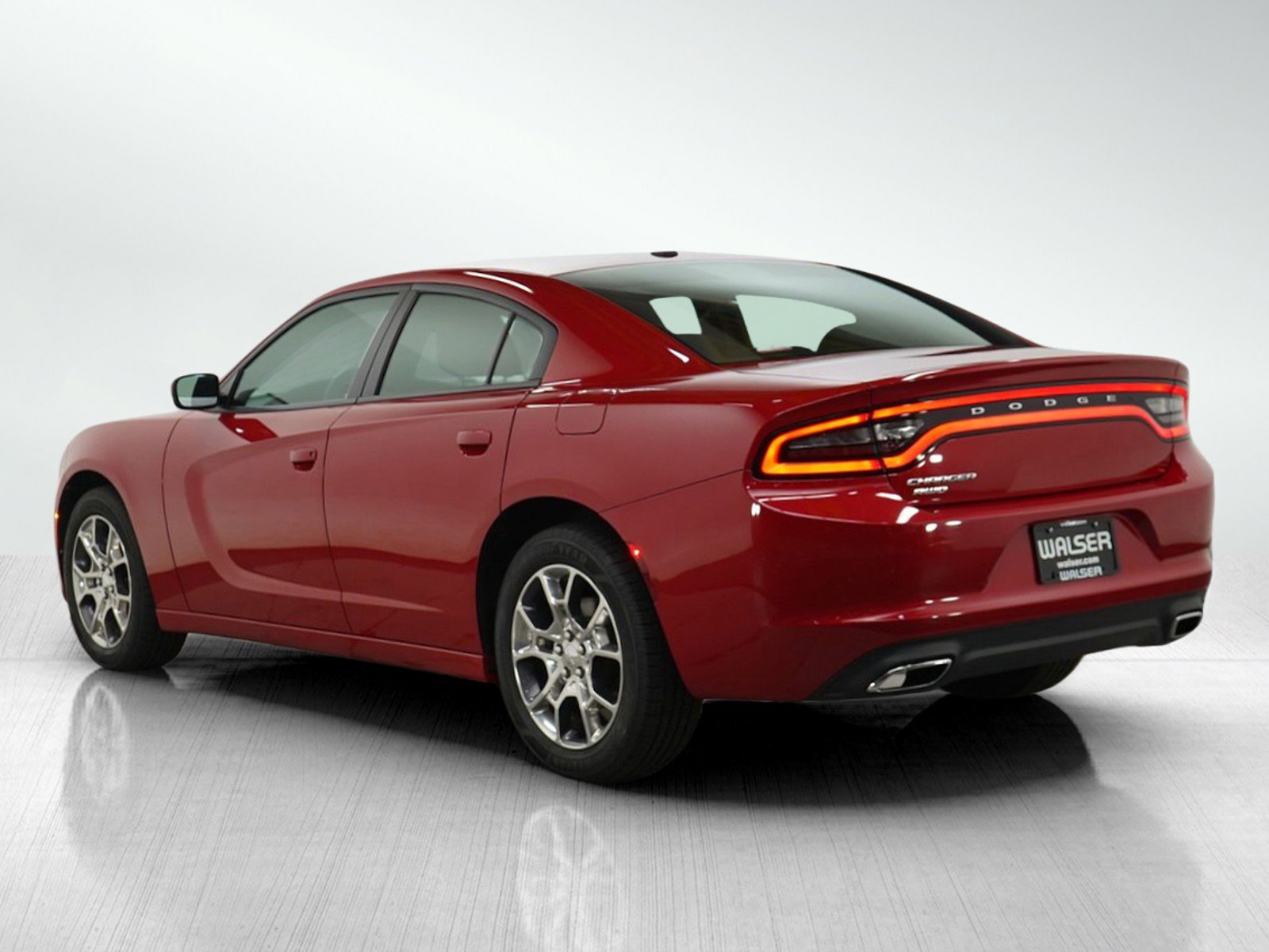 2015 Dodge Charger SE photo 3