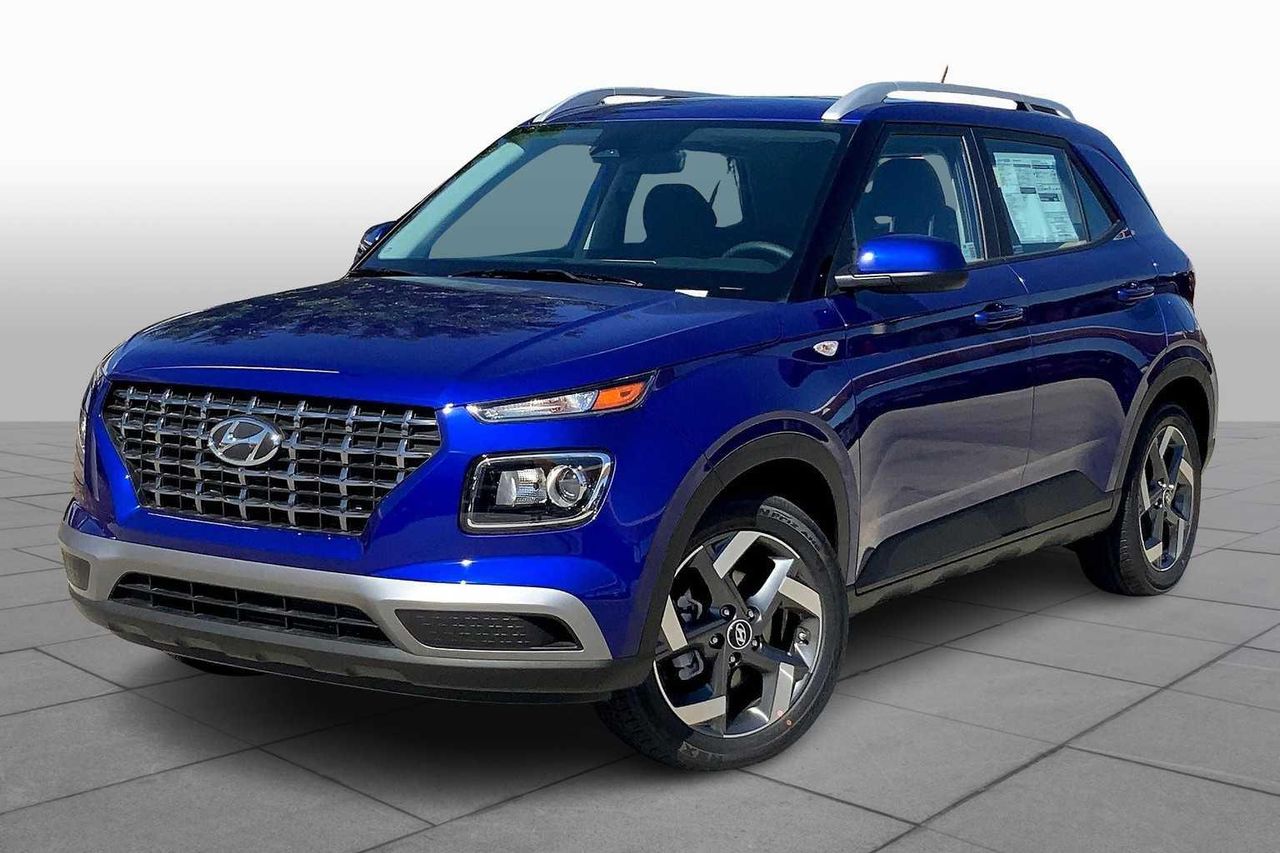 2025 Hyundai Venue SEL's photo