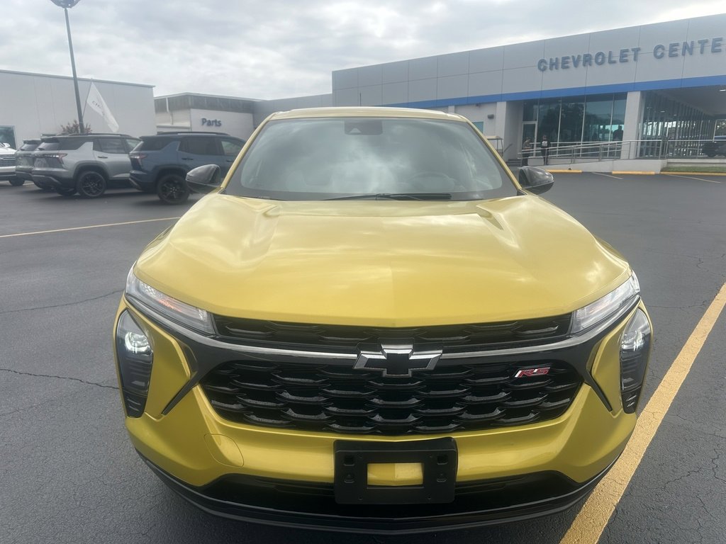 Used 2024 Nitro Yellow Metallic Chevrolet 1RS image 3
