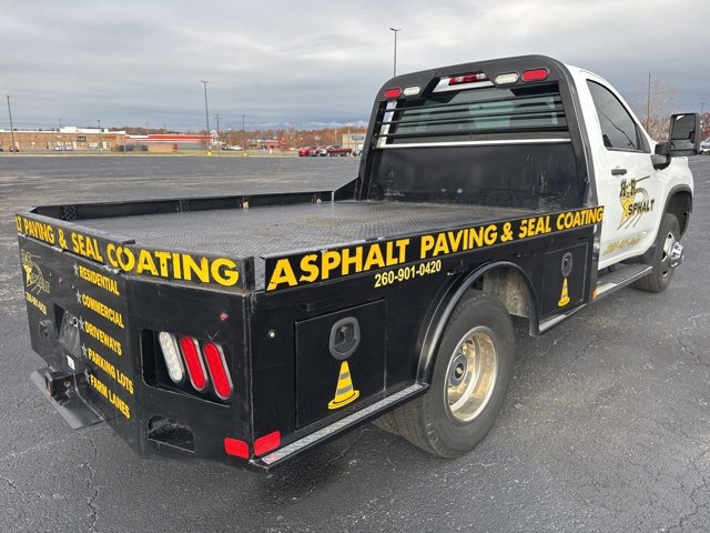 2023 Chevrolet Silverado 3500HD Work Truck photo 4
