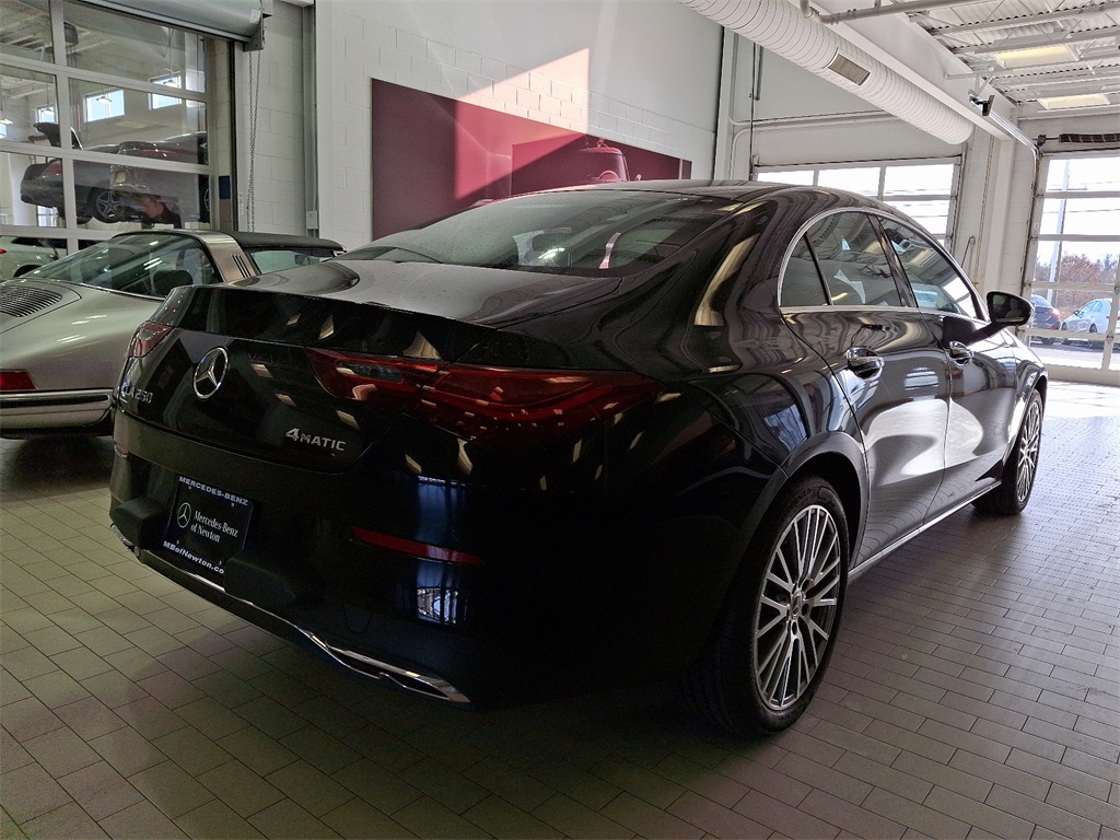 2025 Mercedes Benz CLA 250 photo 4