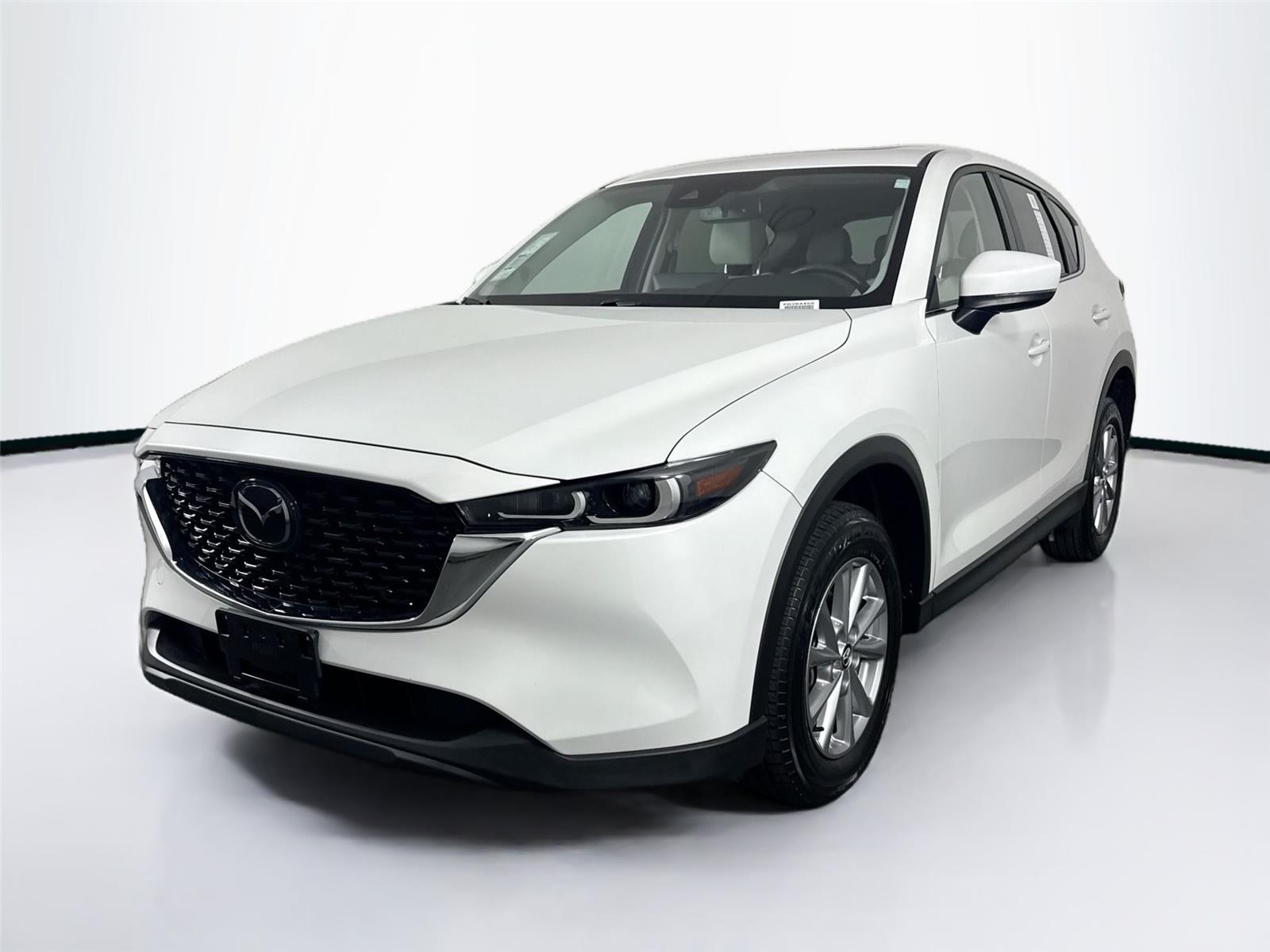 2023 Mazda CX-5 2.5 S Preferred photo 2