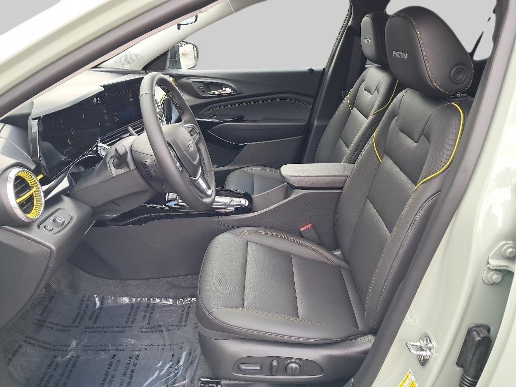 2025 Chevrolet Trax ACTIV photo 7