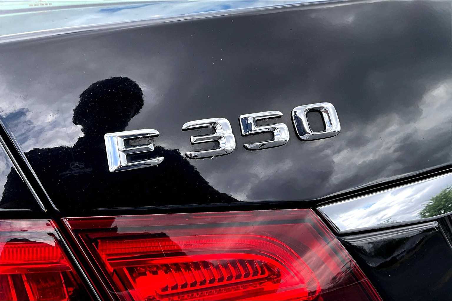 2016 Mercedes Benz E 350 photo 8