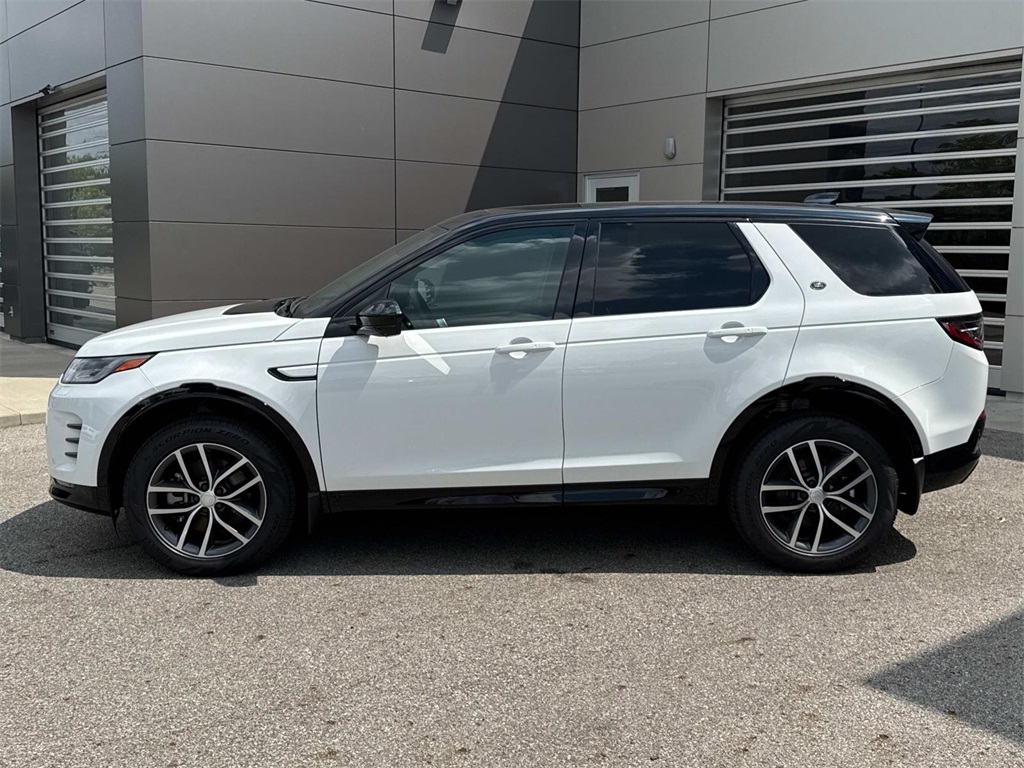 2024 Land Rover Discovery Sport SE photo 4