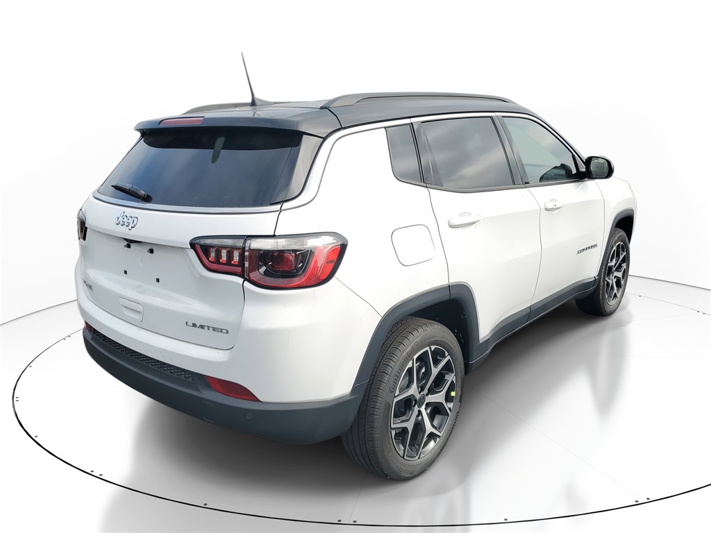 2026 Jeep Compass Limited photo 4