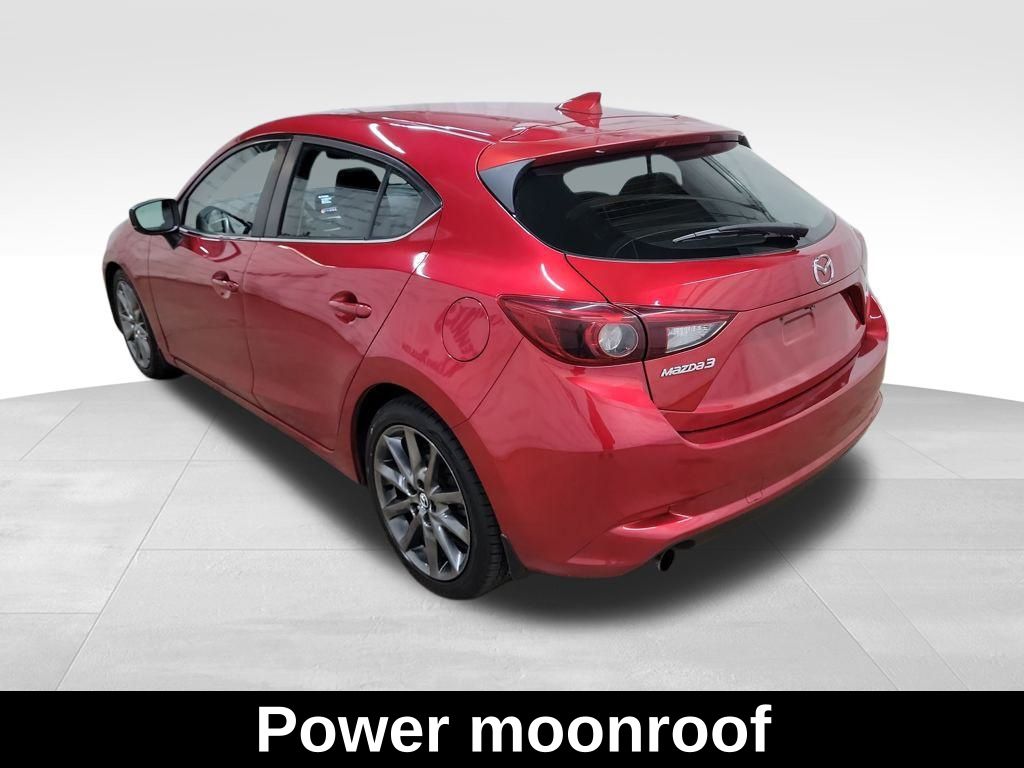 2018 Mazda Mazda3 Grand Touring photo 4