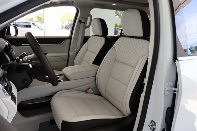2026 Gmc Acadia Denali photo 9