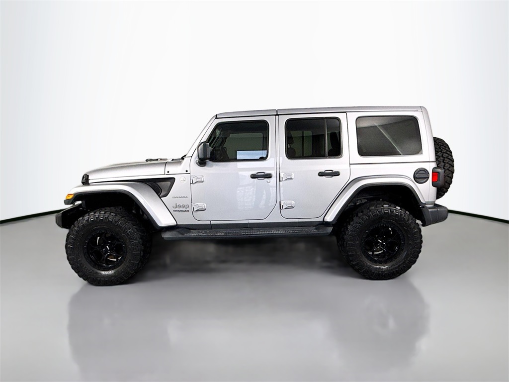 2020 Jeep Wrangler Unlimited Sahara photo 2