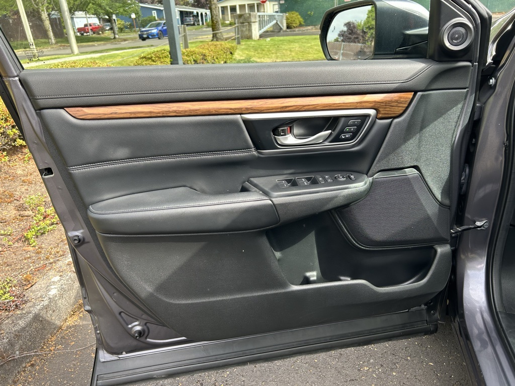 2021 Honda CR-V Touring photo 9