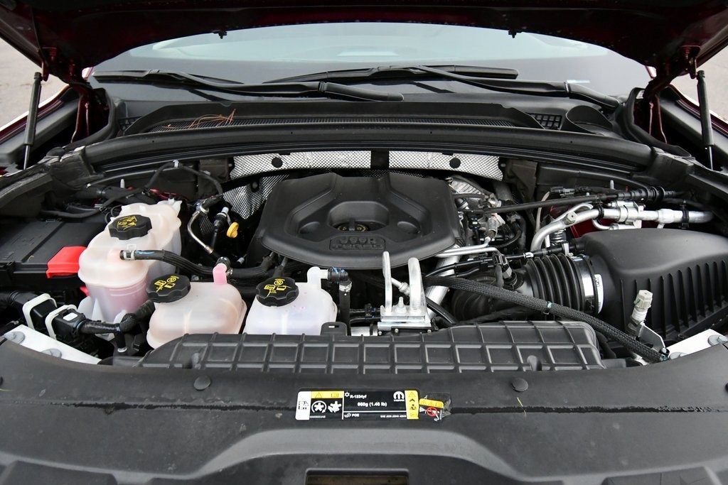 2024 Jeep Cherokee Limited 4xe photo 9