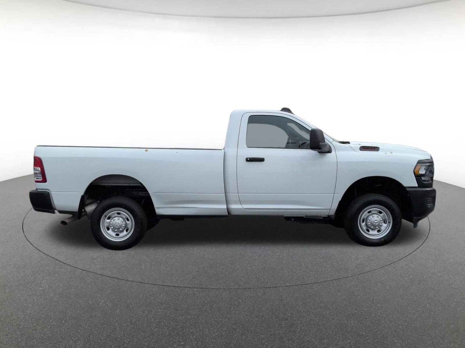 2024 Ram 2500 Tradesman photo 4