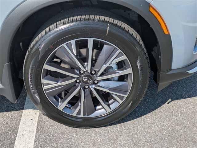 2026 Infiniti QX60 Luxe photo 11