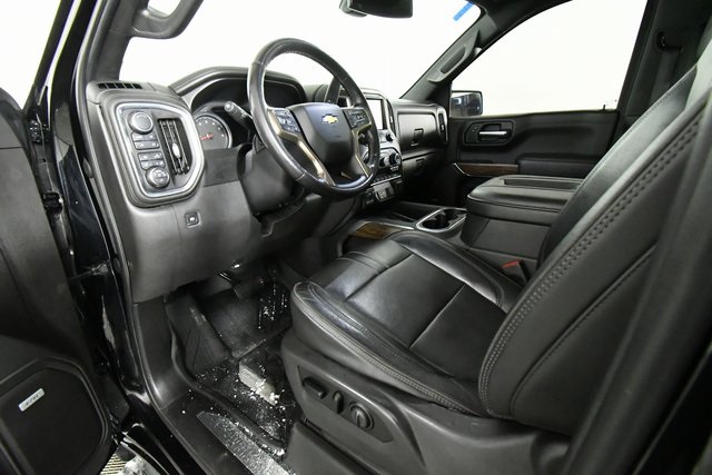 2019 Chevrolet Silverado 1500 High Country photo 3